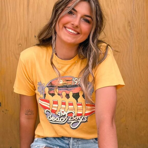 Daydreamer LA | The Beach Boys 1963 Ringer Tee - Picture 1 of 6